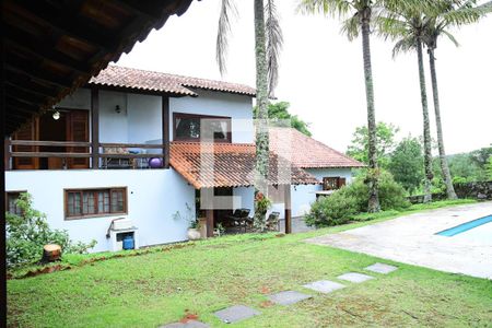 Casa de condomínio para alugar com 450m², 7 quartos e 4 vagasQuintal