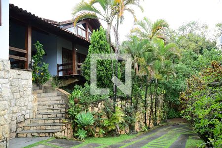 Casa de condomínio para alugar com 450m², 7 quartos e 4 vagasFachada