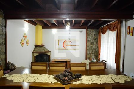 Sala de casa de condomínio para alugar com 7 quartos, 450m² em Granja Viana Ii, Cotia