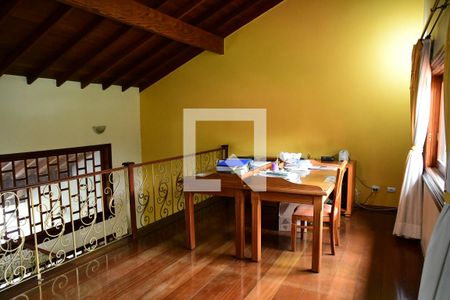 Casa de condomínio para alugar com 450m², 7 quartos e 4 vagasEscritório