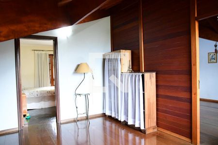 Casa de condomínio para alugar com 450m², 7 quartos e 4 vagasSala 2