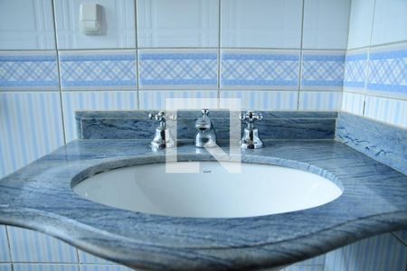 Casa de condomínio para alugar com 450m², 7 quartos e 4 vagasBanheiro