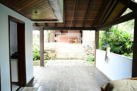 Casa de condomínio para alugar com 450m², 7 quartos e 4 vagasÁrea de Serviço