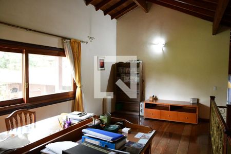 Casa de condomínio para alugar com 450m², 7 quartos e 4 vagasEscritório