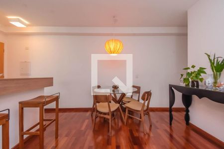 Sala de apartamento à venda com 2 quartos, 70m² em Vila Buarque, São Paulo