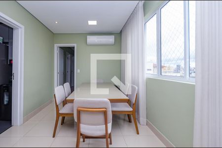 Sala de apartamento para alugar com 3 quartos, 86m² em Nova Suíssa, Belo Horizonte