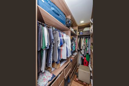 Apartamento para alugar com 86m², 3 quartos e 2 vagas Apartamento para alugar com 86m², 3 quartos e 2 vagasCloset da suíte