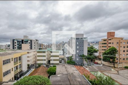Sala de apartamento para alugar com 3 quartos, 86m² em Nova Suíssa, Belo Horizonte