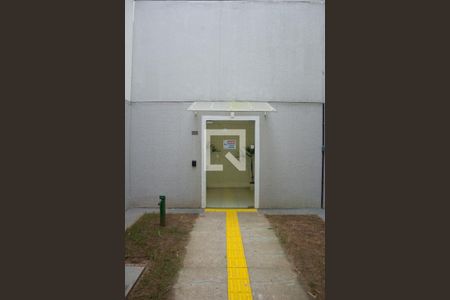 Apartamento para alugar com 41m², 2 quartos e 1 vaga Apartamento para alugar com 41m², 2 quartos e 1 vagaFachada