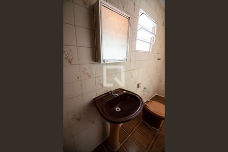 Casa para alugar com 95m², 3 quartos e 1 vaga Casa para alugar com 95m², 3 quartos e 1 vagaBanheiro 1
