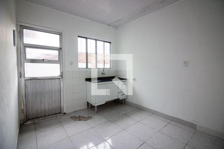 Casa para alugar com 95m², 3 quartos e 1 vaga Casa para alugar com 95m², 3 quartos e 1 vagaCozinha 2