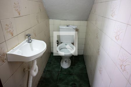 Lavabo de casa para alugar com 3 quartos, 95m² em Capão Redondo, São Paulo