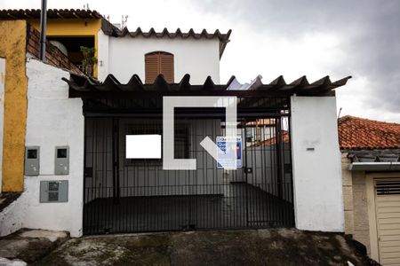 Casa para alugar com 95m², 3 quartos e 1 vaga Casa para alugar com 95m², 3 quartos e 1 vagaFachada