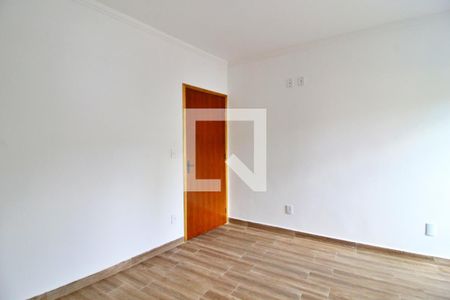 Suíte 1 de casa à venda com 2 quartos, 130m² em Vila Curuçá, Santo André