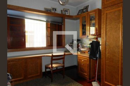 Casa à venda com 4 quartos, 380m² em Jardim da Gloria, São Paulo