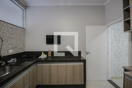 Casa à venda com 210m², 2 quartos e 2 vagas Casa à venda com 210m², 2 quartos e 2 vagasCozinha