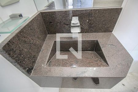 Casa à venda com 210m², 2 quartos e 2 vagas Casa à venda com 210m², 2 quartos e 2 vagasBanheiro de serviço