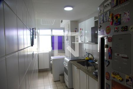 Apartamento à venda com 65m², 2 quartos e 1 vagaCozinha