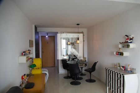 Sala de apartamento à venda com 2 quartos, 65m² em Barra da Tijuca, Rio de Janeiro