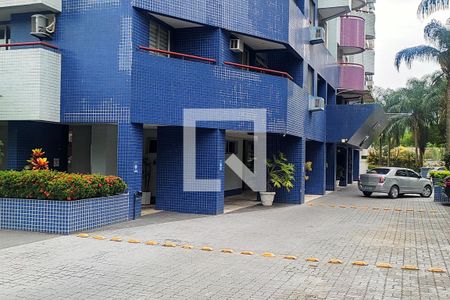 Apartamento à venda com 65m², 2 quartos e 1 vagaFachada