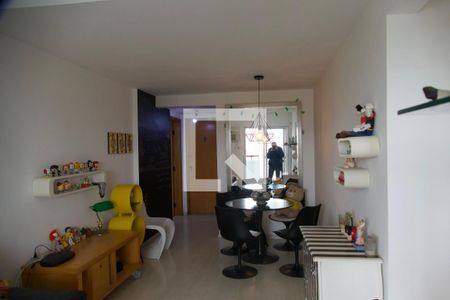 Sala de apartamento à venda com 2 quartos, 65m² em Barra da Tijuca, Rio de Janeiro