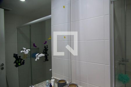 Apartamento para alugar com 99m², 2 quartos e 1 vaga Apartamento para alugar com 99m², 2 quartos e 1 vagaBanheiro social