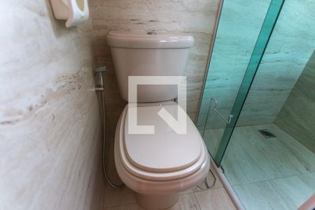 Apartamento à venda com 172m², 3 quartos e 2 vagas Apartamento à venda com 172m², 3 quartos e 2 vagasVaso