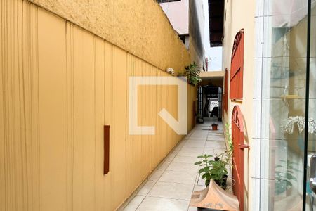 Casa à venda com 150m², 3 quartos e 2 vagas Casa à venda com 150m², 3 quartos e 2 vagasQuintal