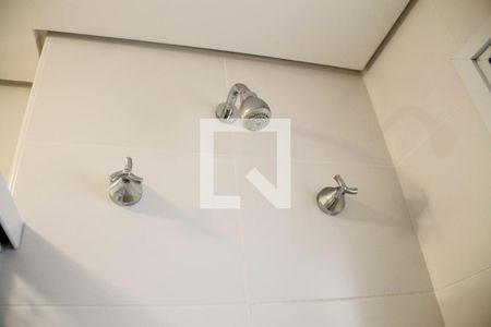 Apartamento para alugar com 65m², 2 quartos e 1 vaga Apartamento para alugar com 65m², 2 quartos e 1 vagaBanheiro da Suíte