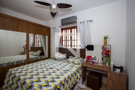 Quarto 1 de casa de condomínio para alugar com 2 quartos, 60m² em Galo Branco, São Gonçalo
