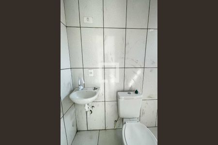 Casa à venda com 130m², 3 quartos e 3 vagasBanheiro do Quarto 2