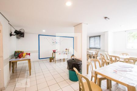 Apartamento à venda com 49m², 2 quartos e 1 vaga Apartamento à venda com 49m², 2 quartos e 1 vagaSalão de Festas