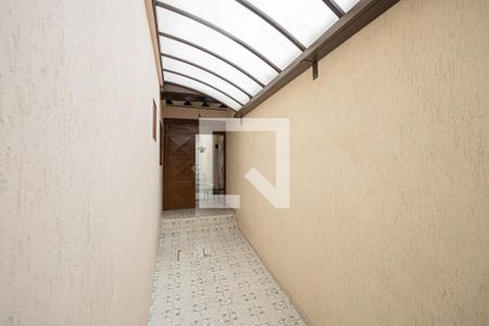 Casa à venda com 241m², 3 quartos e 2 vagasCorredor