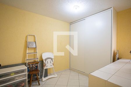 Casa à venda com 241m², 3 quartos e 2 vagasQuarto de Serviço