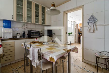 Apartamento à venda com 193m², 4 quartos e 1 vagaCopa