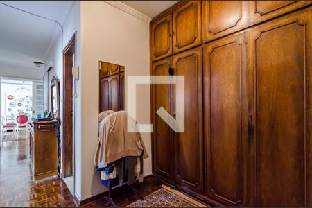 Apartamento à venda com 193m², 4 quartos e 1 vagaCorredor