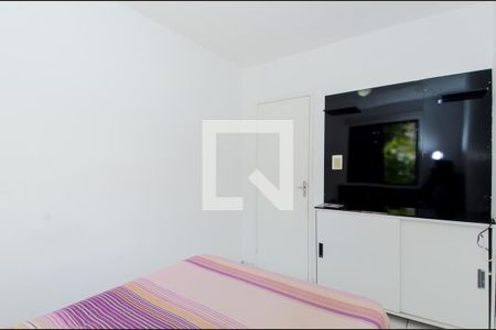 Quarto 1 de apartamento para alugar com 2 quartos, 40m² em Parque Uirapuru, Guarulhos