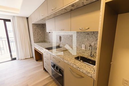 Cozinha de apartamento para alugar com 1 quarto, 24m² em Perdizes, São Paulo