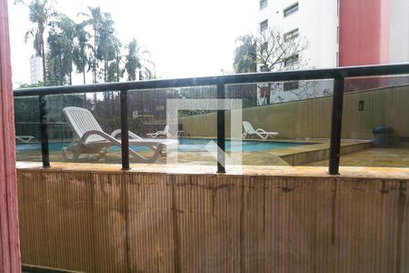 Apartamento à venda com 148m², 3 quartos e 3 vagas Apartamento à venda com 148m², 3 quartos e 3 vagasÁrea comum - Piscina