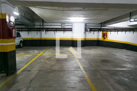 Apartamento à venda com 148m², 3 quartos e 3 vagas Apartamento à venda com 148m², 3 quartos e 3 vagasGaragem 2-3