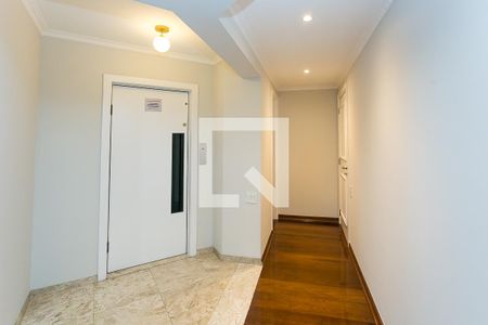 Apartamento à venda com 148m², 3 quartos e 3 vagas Apartamento à venda com 148m², 3 quartos e 3 vagasHall social