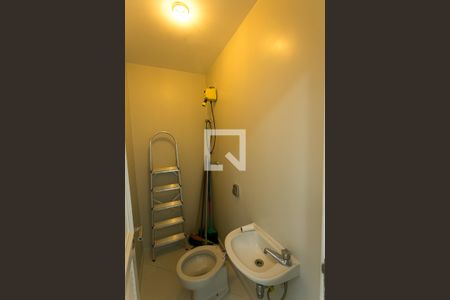 Apartamento à venda com 148m², 3 quartos e 3 vagas Apartamento à venda com 148m², 3 quartos e 3 vagasÁrea de Serviço