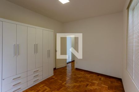 Quarto 1 de apartamento para alugar com 2 quartos, 80m² em Santo Agostinho, Belo Horizonte
