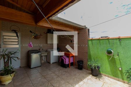 Casa à venda com 190m², 3 quartos e 4 vagasÁrea de Serviço