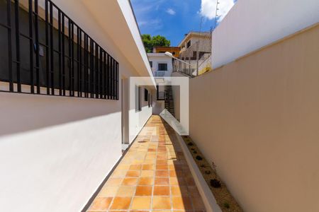 Casa à venda com 450m², 5 quartos e 3 vagasQuintal - Corredor