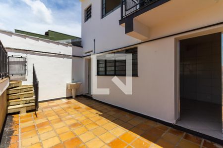 Casa à venda com 450m², 5 quartos e 3 vagasQuintal