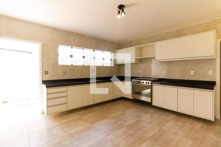 Casa à venda com 450m², 5 quartos e 3 vagasCozinha