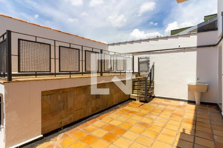 Casa à venda com 450m², 5 quartos e 3 vagasQuintal