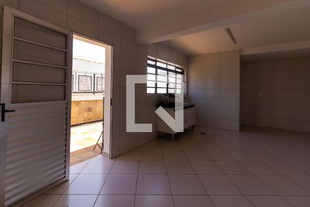 Casa à venda com 450m², 5 quartos e 3 vagasCozinha da edícula
