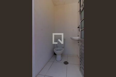 Casa à venda com 450m², 5 quartos e 3 vagasBanheiro externo